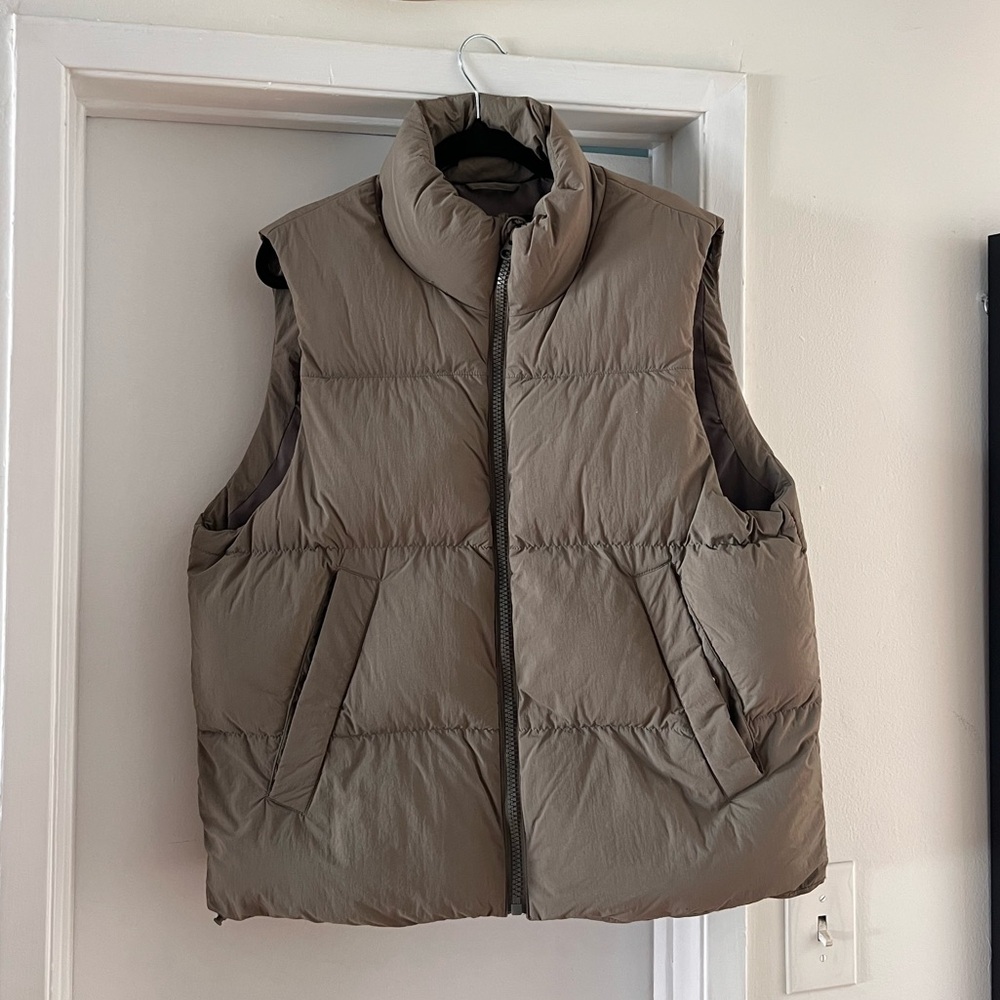 Men's Tan/Olive Puffer Vest
